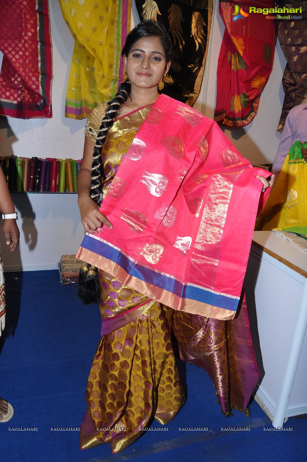 Swathi inaugurates Trendz Wedding & Life Style Expo 2013