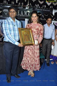 Upasana Kamineni inaugurates Jewellery Expo