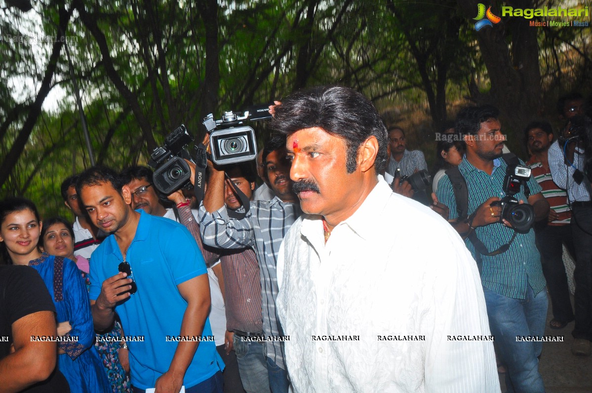 Balakrishna-Nagarjuna casts their votes at Filmnagar Club, Hyderabad	