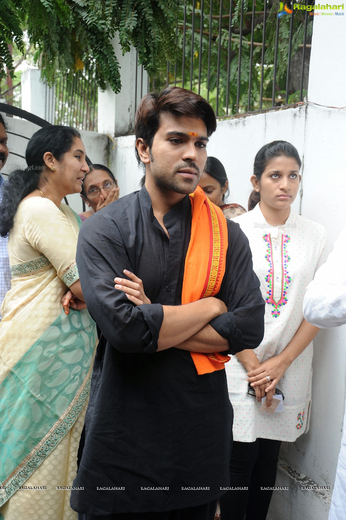 Chiranjeevi casts his vote at Jubilee Hills Club, Hyderabad