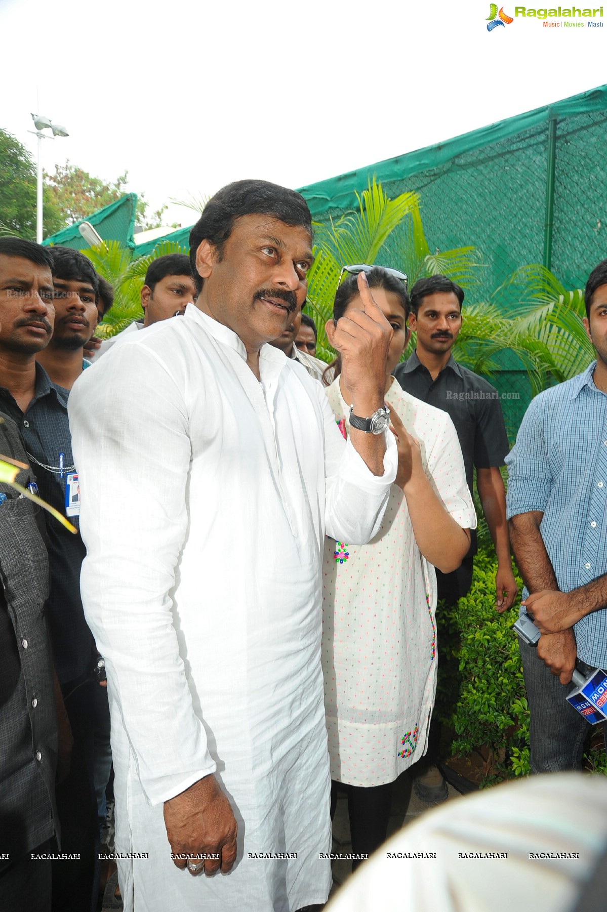 Chiranjeevi casts his vote at Jubilee Hills Club, Hyderabad