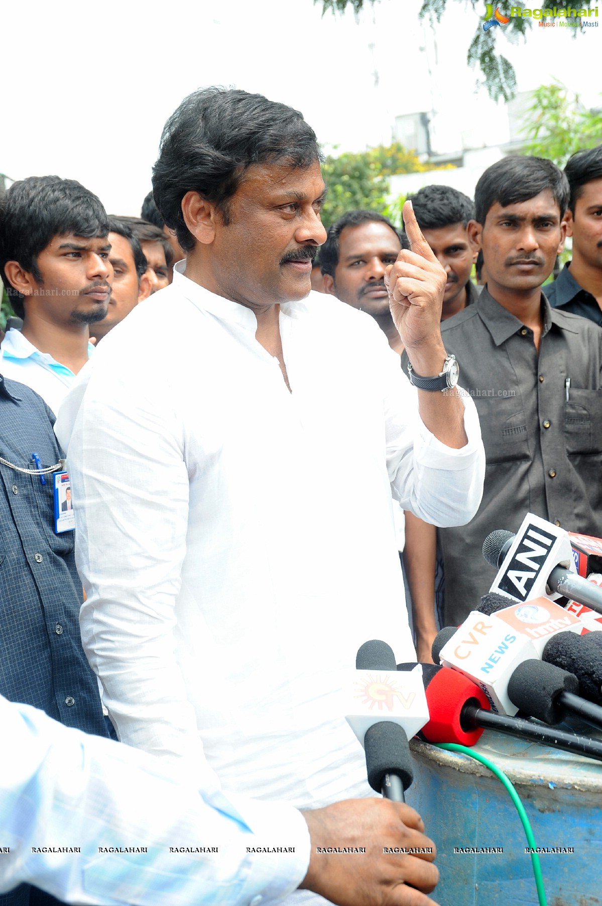 Chiranjeevi casts his vote at Jubilee Hills Club, Hyderabad