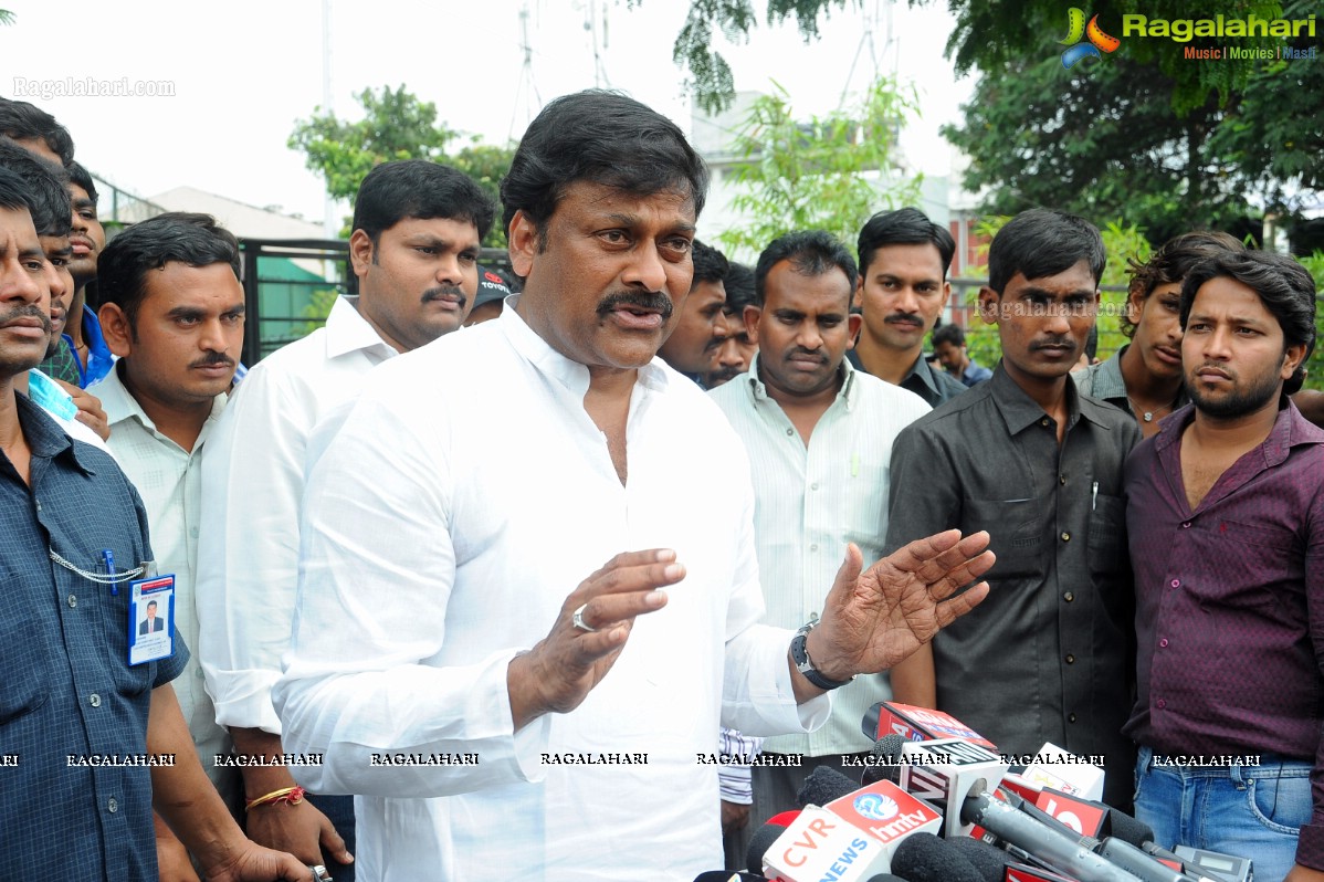 Chiranjeevi casts his vote at Jubilee Hills Club, Hyderabad