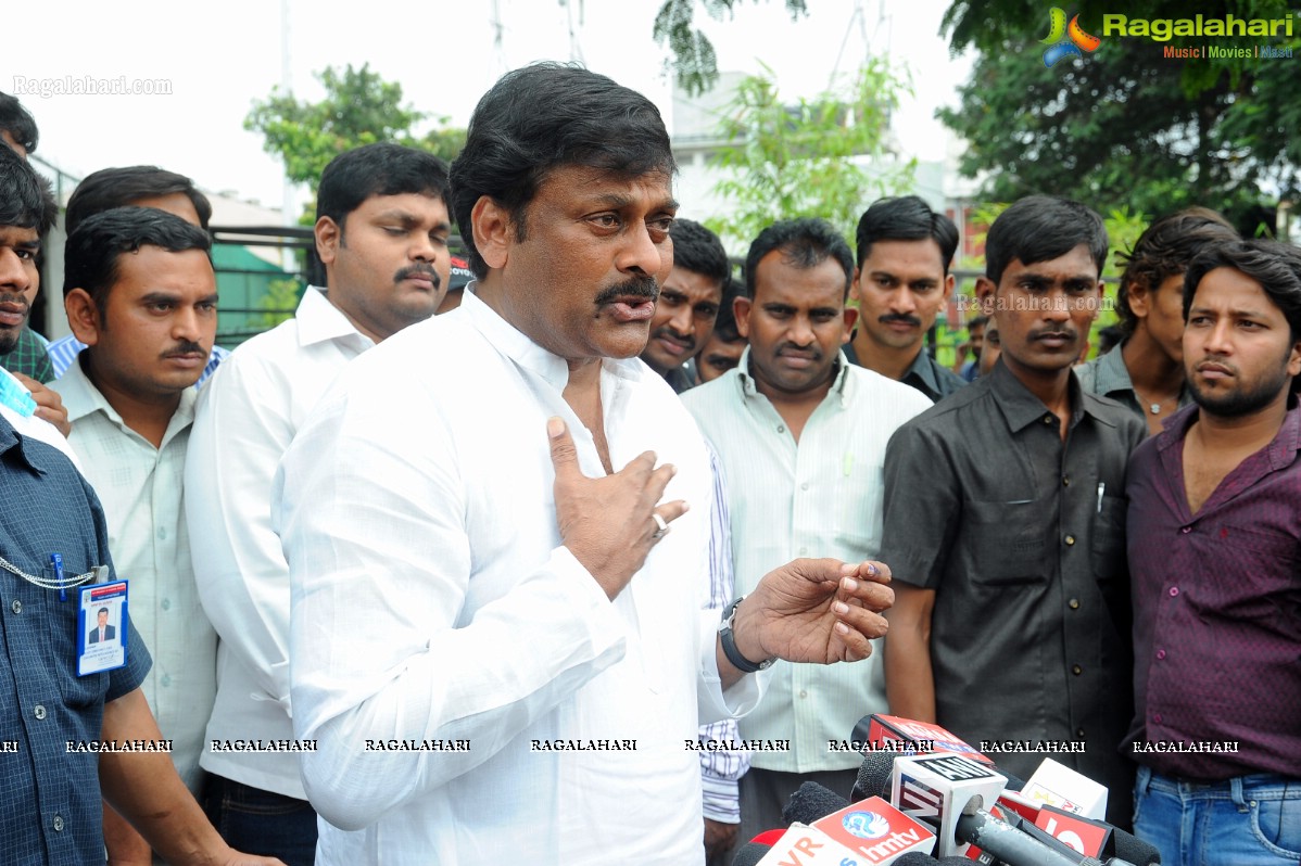 Chiranjeevi casts his vote at Jubilee Hills Club, Hyderabad