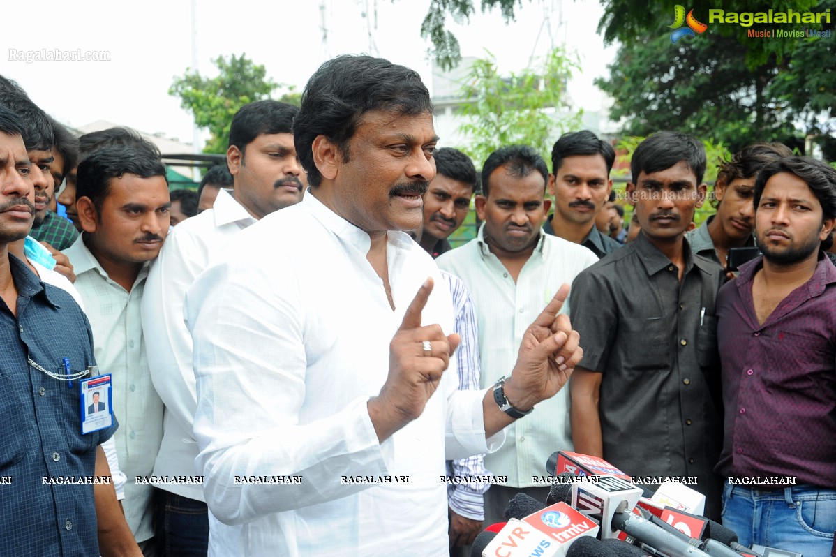 Chiranjeevi casts his vote at Jubilee Hills Club, Hyderabad