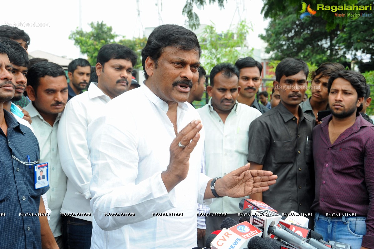 Chiranjeevi casts his vote at Jubilee Hills Club, Hyderabad