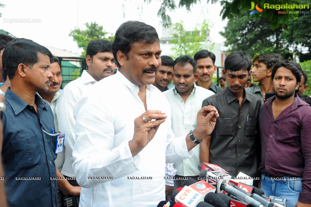 Chiranjeevi casts his vote at Jubilee Hills Club, Hyderabad