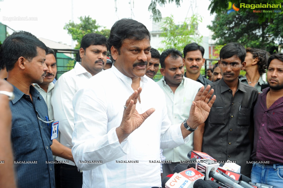 Chiranjeevi casts his vote at Jubilee Hills Club, Hyderabad