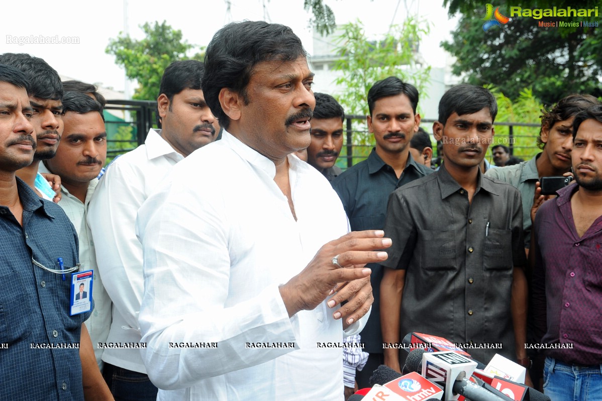 Chiranjeevi casts his vote at Jubilee Hills Club, Hyderabad