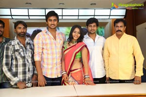 Toli Sandhya Velalo Press Meet