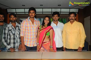 Toli Sandhya Velalo Press Meet