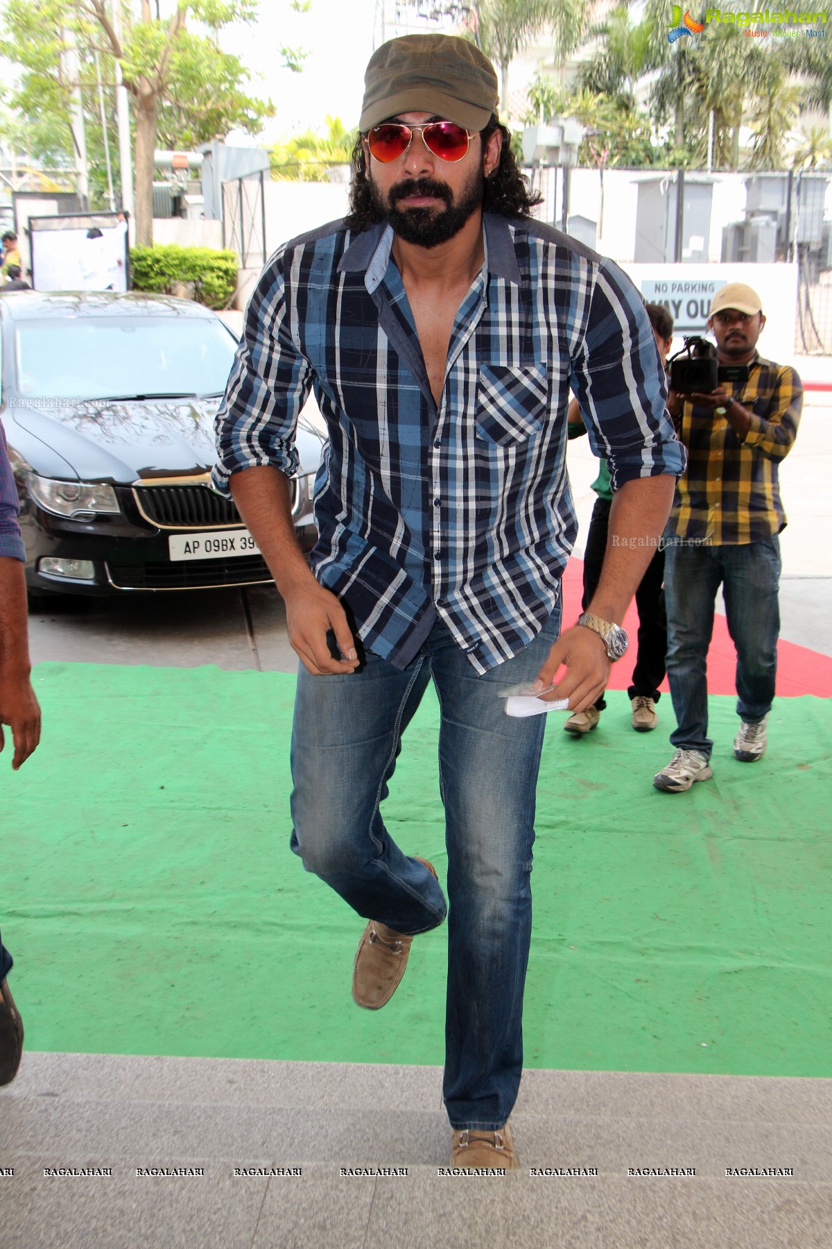 Tollywood Celebs cast their vote at FNCC, Hyderabad