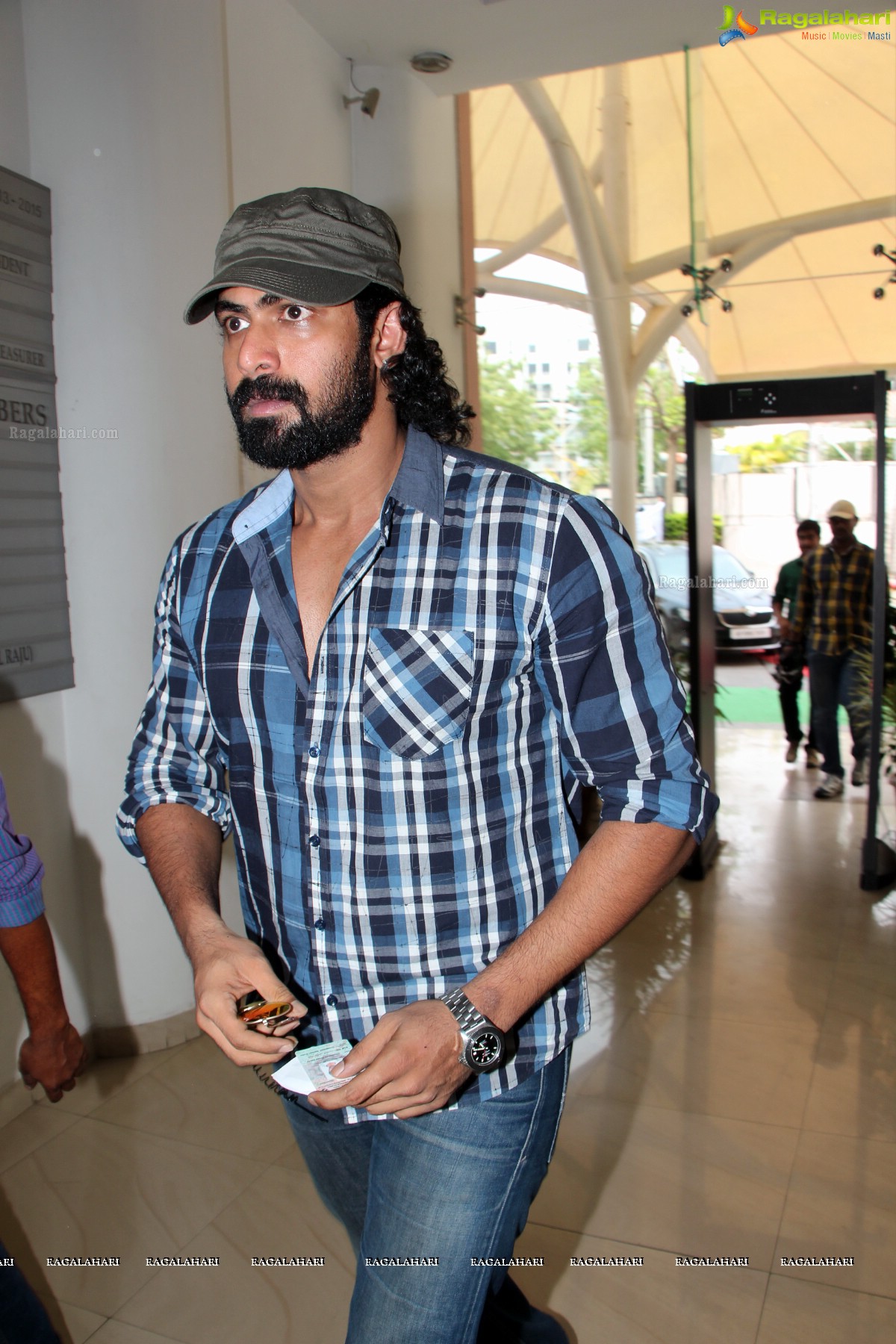 Tollywood Celebs cast their vote at FNCC, Hyderabad