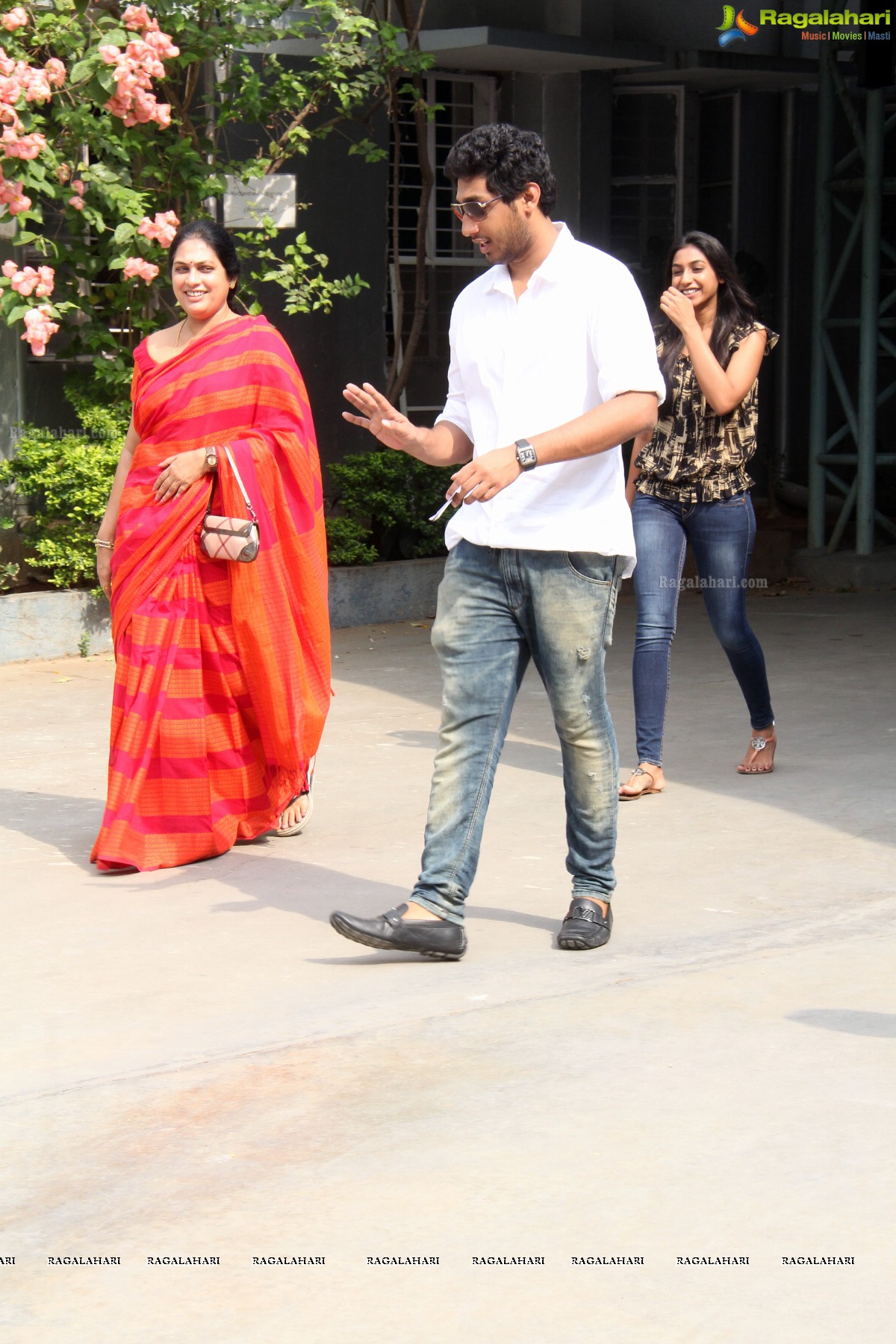 Tollywood Celebs cast their vote at Jubilee Hills Public School, Hyderabad