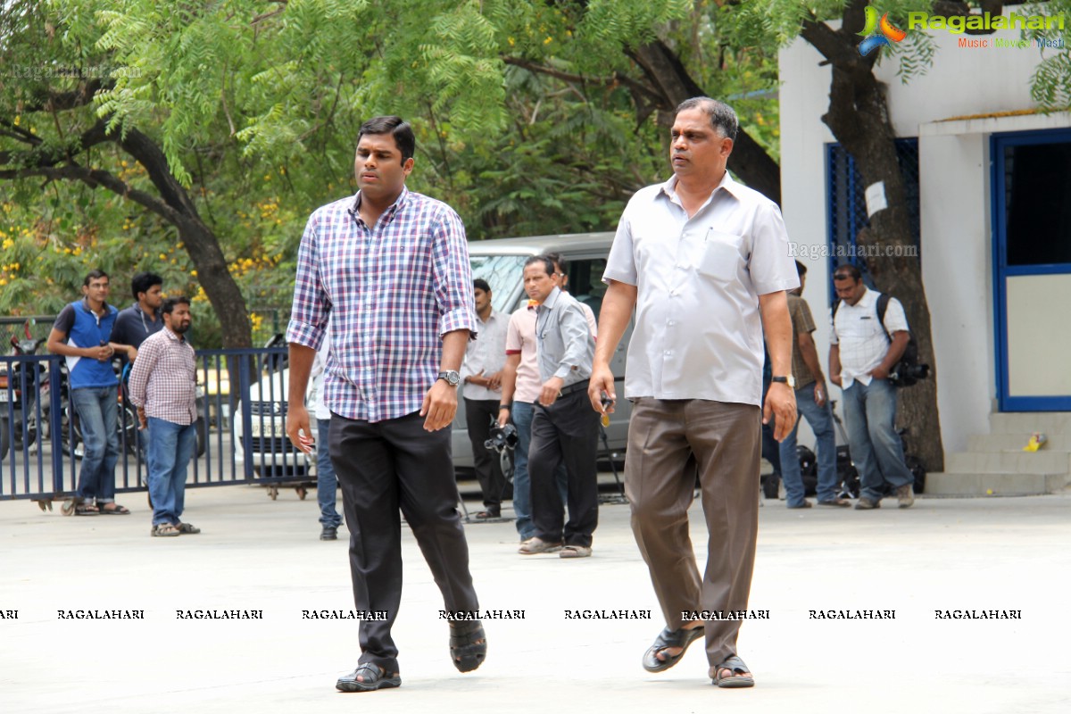 Tollywood Celebs cast their vote at Jubilee Hills Public School, Hyderabad