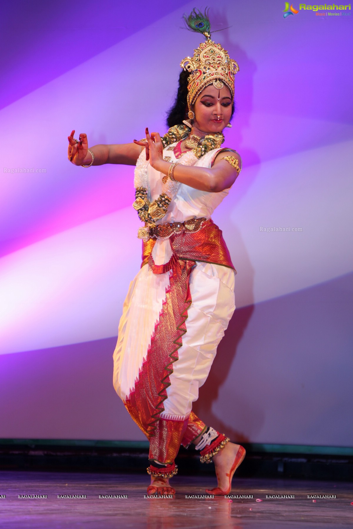 Kuchipudi Rangapravesam by Alekhya Kurra