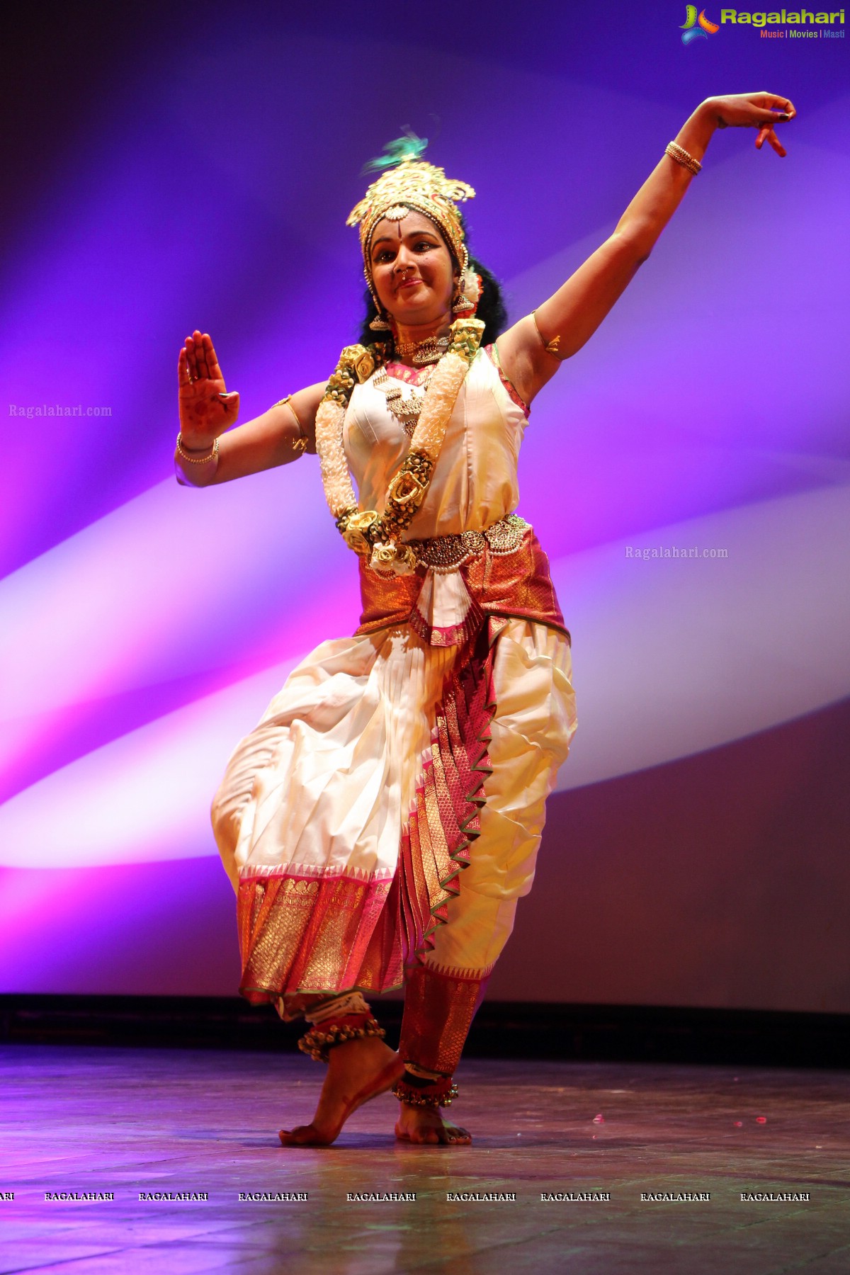 Kuchipudi Rangapravesam by Alekhya Kurra