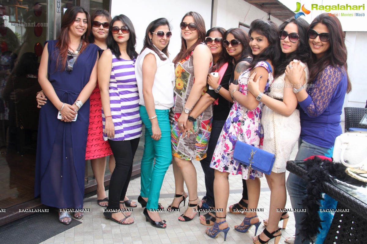 Alka Khanna Birthday Party at Urban Girll, Hyderabad