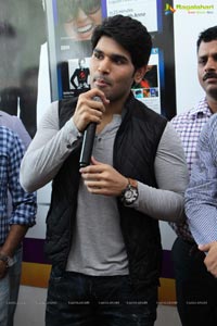 Allu Sirish Black Berry Z10 Lot Mobiles