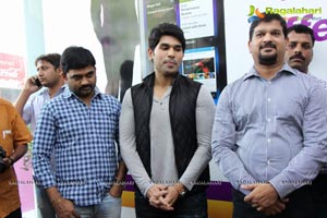 Allu Sirish Black Berry Z10 Lot Mobiles