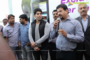 Allu Sirish Black Berry Z10 Lot Mobiles