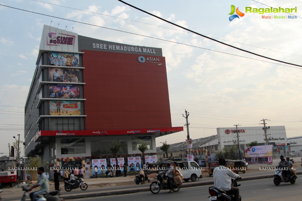 Allu Arjun launches Asian Cinemas Multiplex at Uppal, Hyderabad