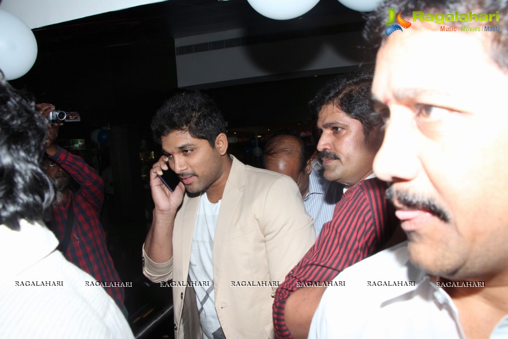 Allu Arjun launches Asian Cinemas Multiplex at Uppal, Hyderabad