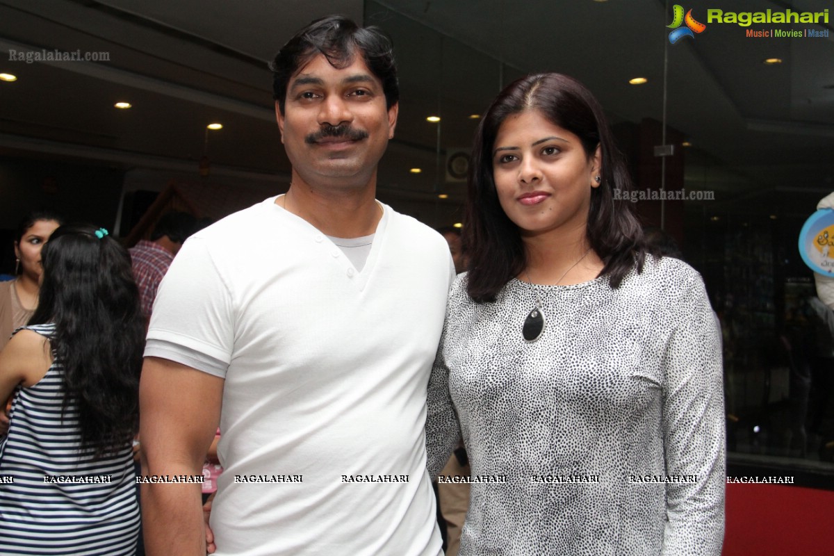 2 States Special Screening by Bisket Srikanth