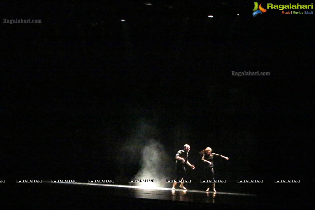 Dance Performance – Black Pulp by XIN