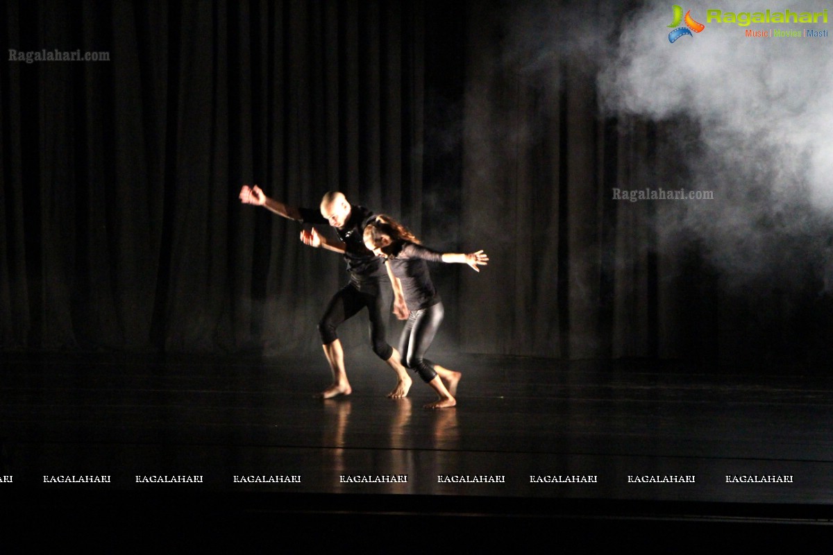 Dance Performance – Black Pulp by XIN