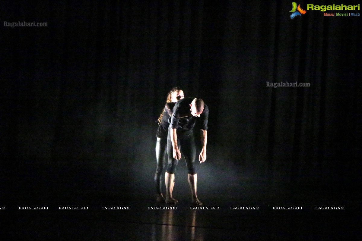 Dance Performance – Black Pulp by XIN