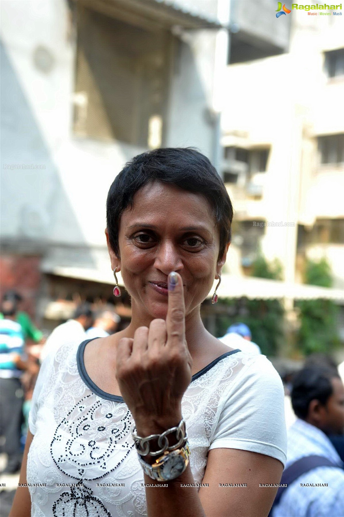 Bollywood Celebs at Lok Sabha Polls 2014