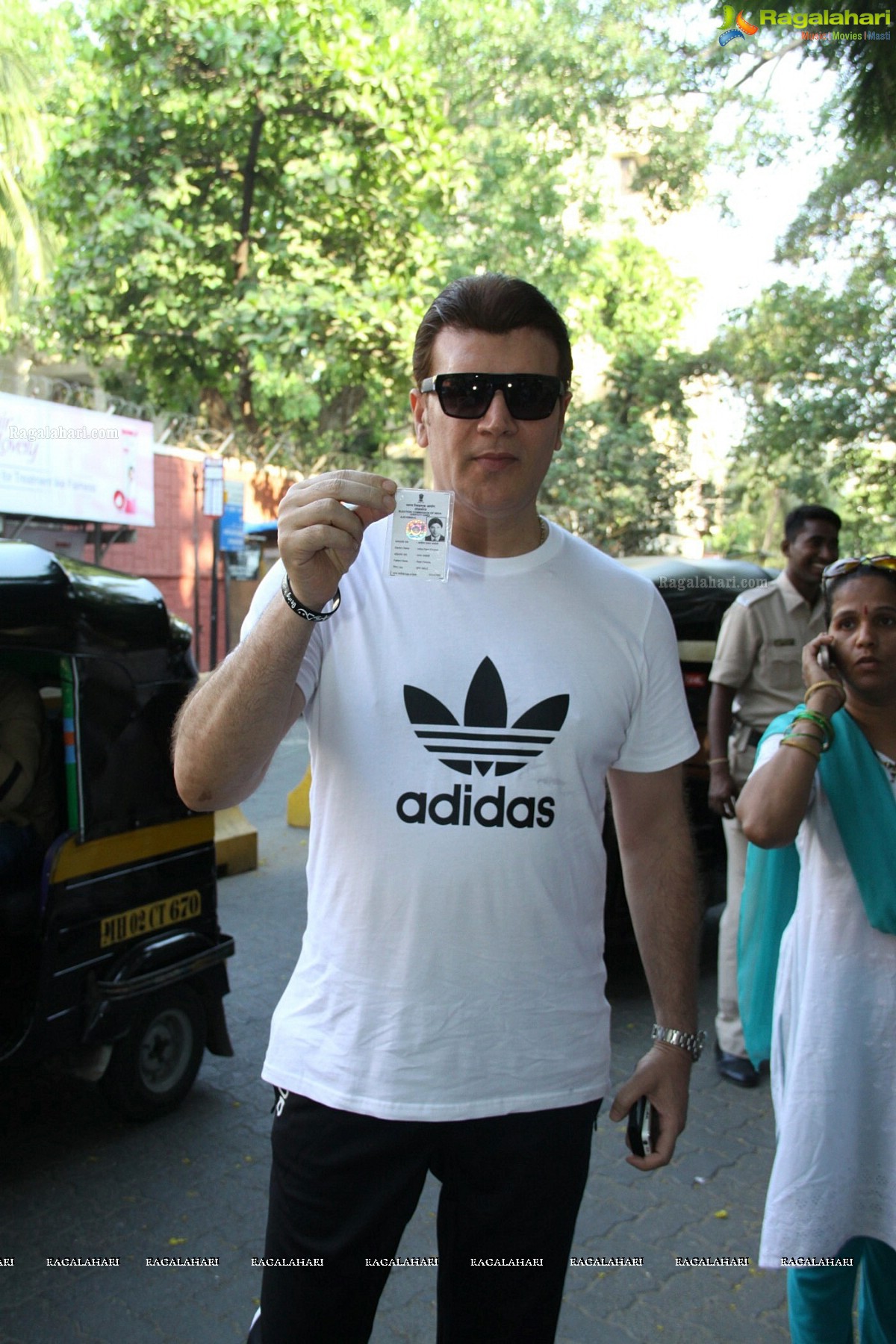 Bollywood Celebs at Lok Sabha Polls 2014