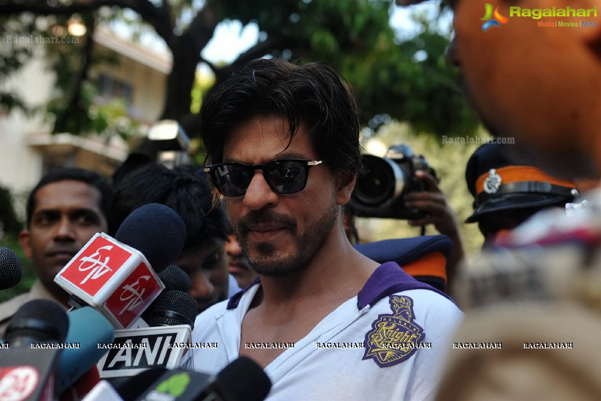 Bollywood Celebs at Lok Sabha Polls 2014