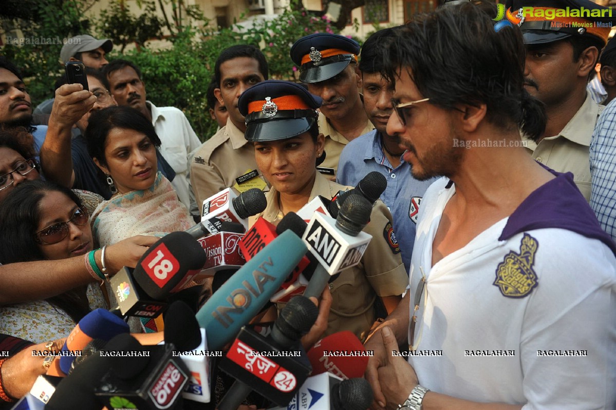 Bollywood Celebs at Lok Sabha Polls 2014