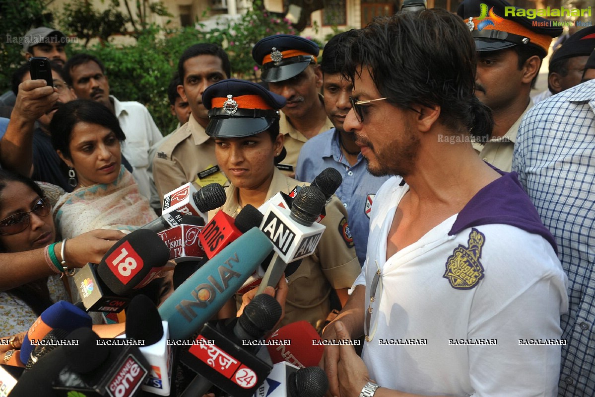 Bollywood Celebs at Lok Sabha Polls 2014