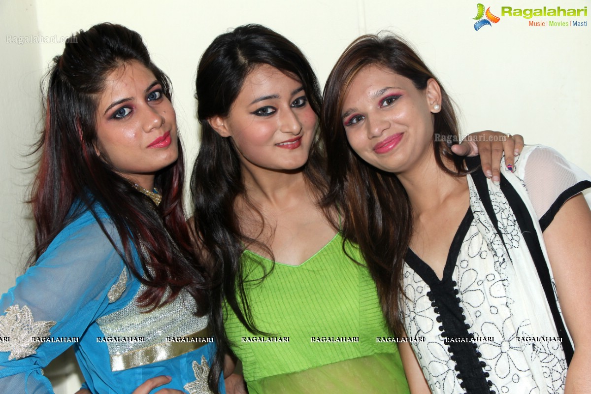 Colgate Fresh Meet The Stars Fashion Show, Hyderabad