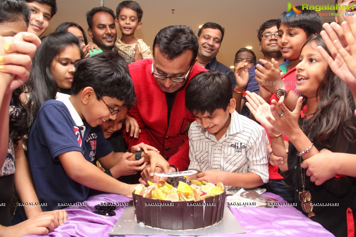 Dinesh Garg's 40th Birthday Party at Tabla, HITEX, Hyderabad