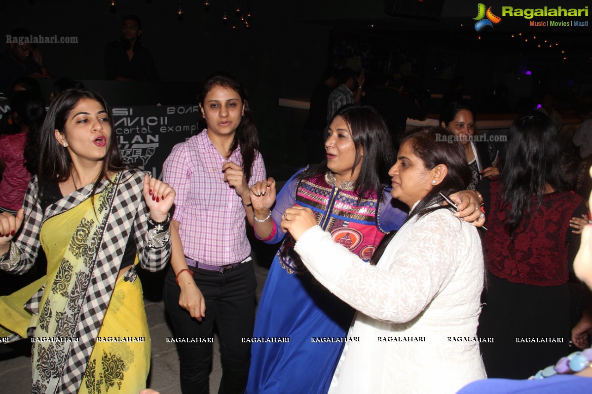 Leesha Agarwal Birthday Bash 2014 at Air Lounge, Hyderabad