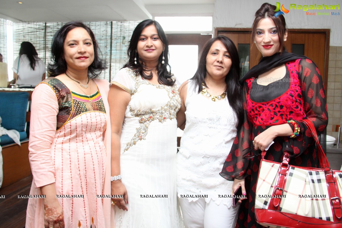 Quineenera Celebration - A Weekend Getaway Party by Ritu, Anu, Aakanksha and Archana
