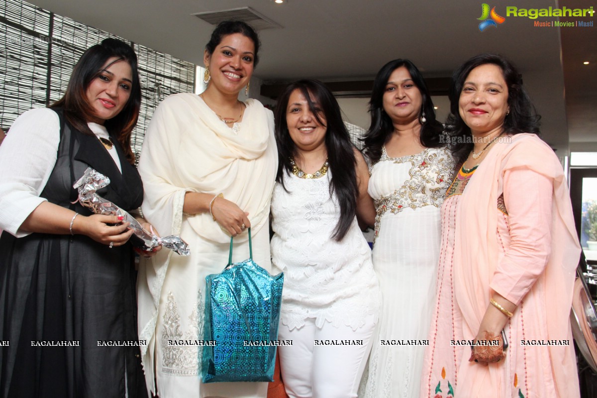 Quineenera Celebration - A Weekend Getaway Party by Ritu, Anu, Aakanksha and Archana