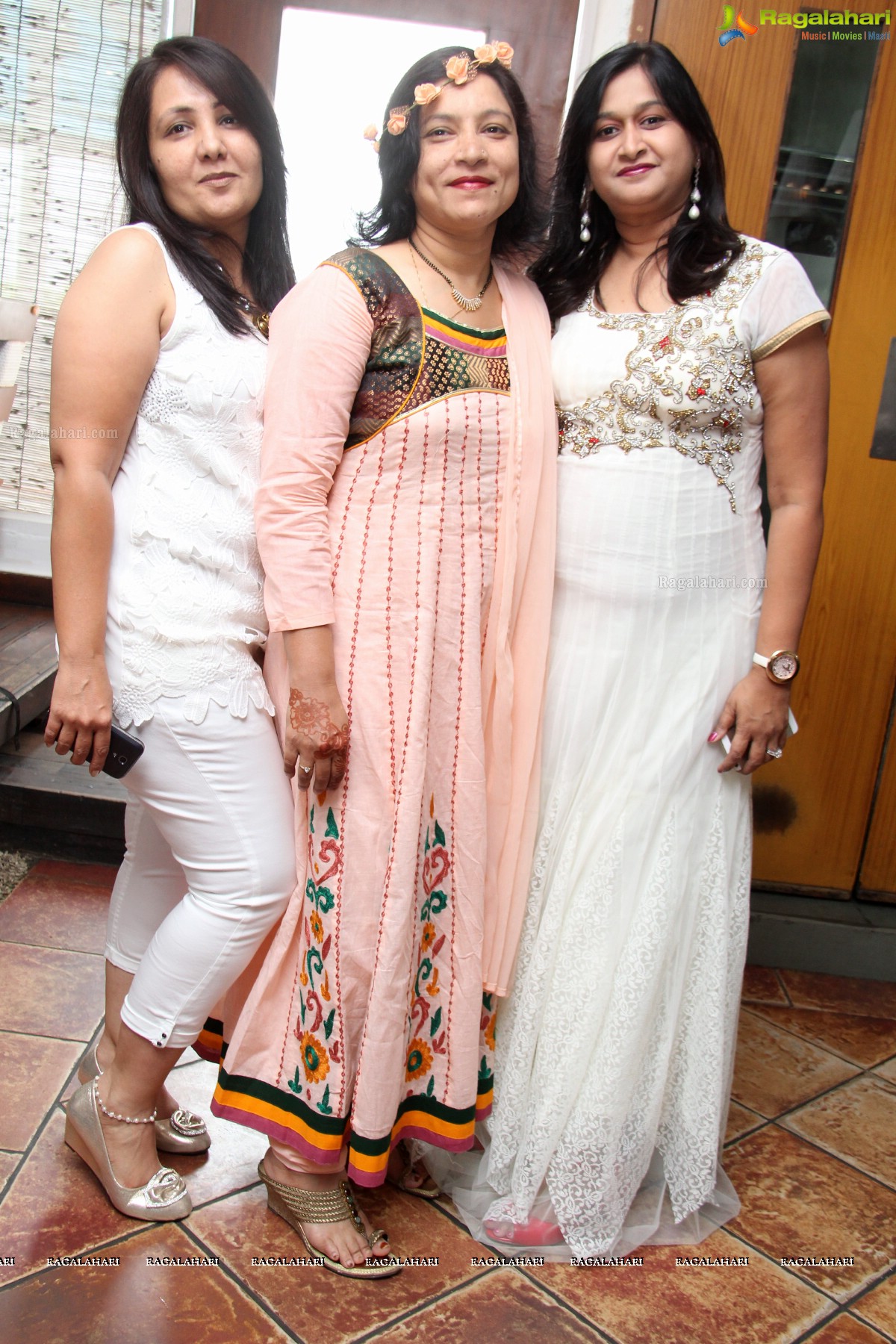 Quineenera Celebration - A Weekend Getaway Party by Ritu, Anu, Aakanksha and Archana