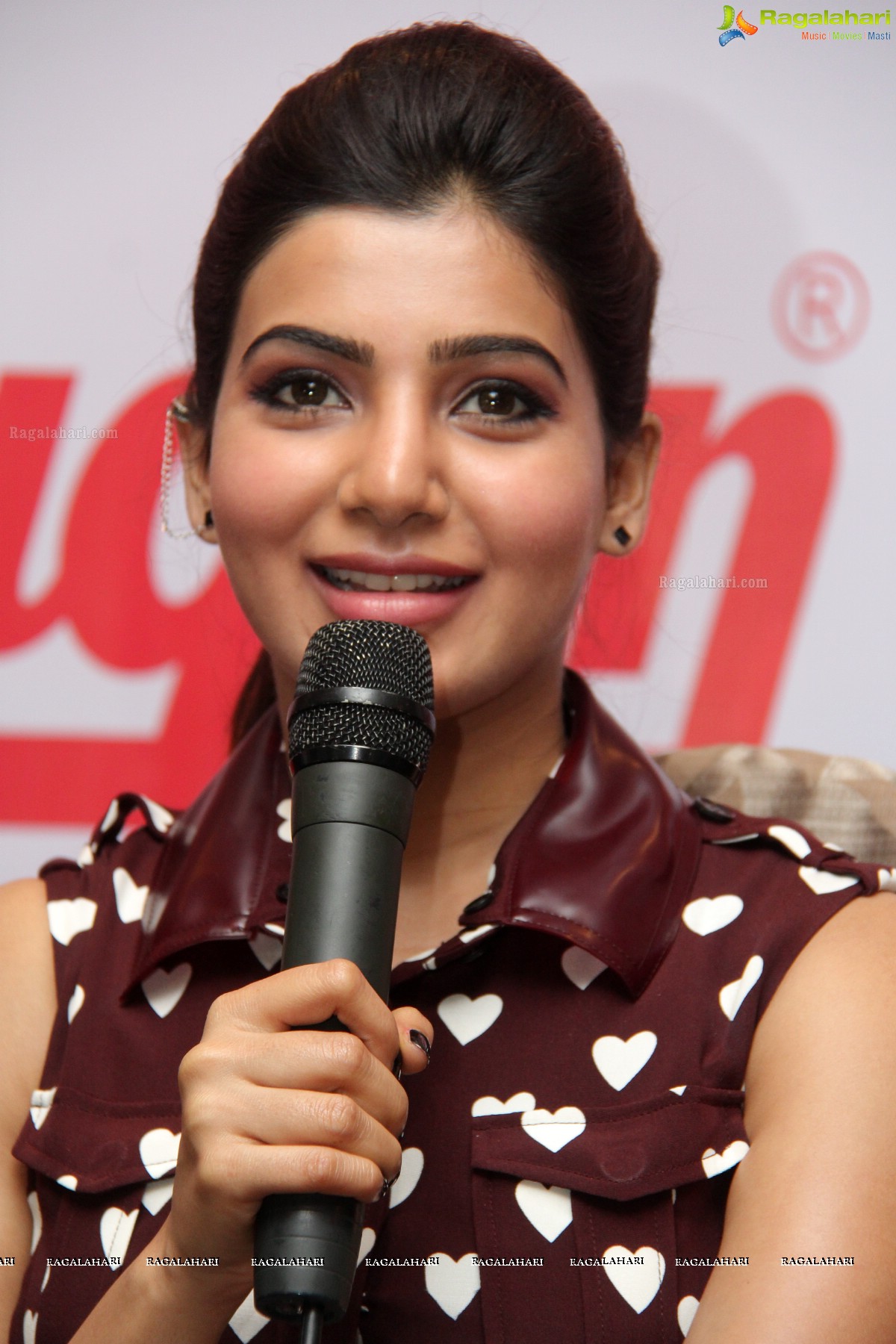 Samantha to endorse Paragon Solea Range of Footwear