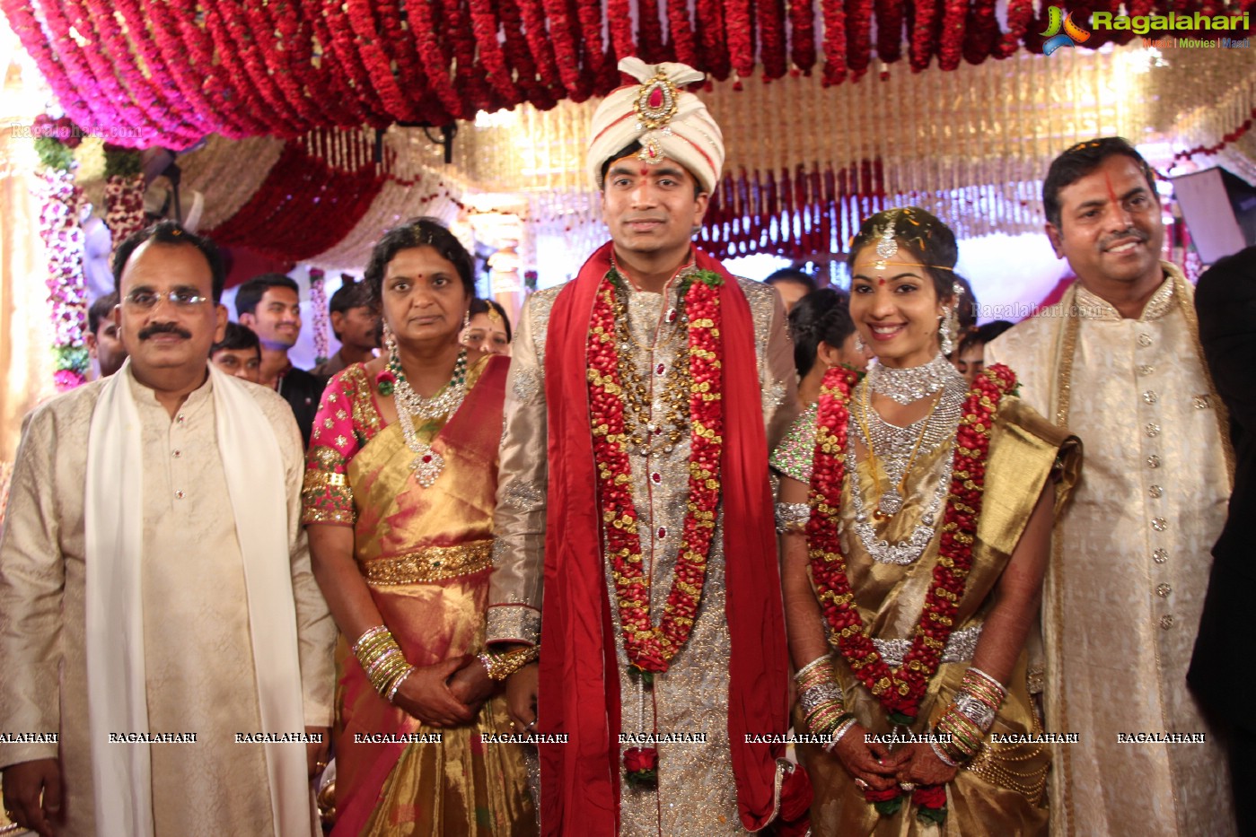 Pruthviraj Reddy-Madhuri Reddy Grand Wedding Ceremony