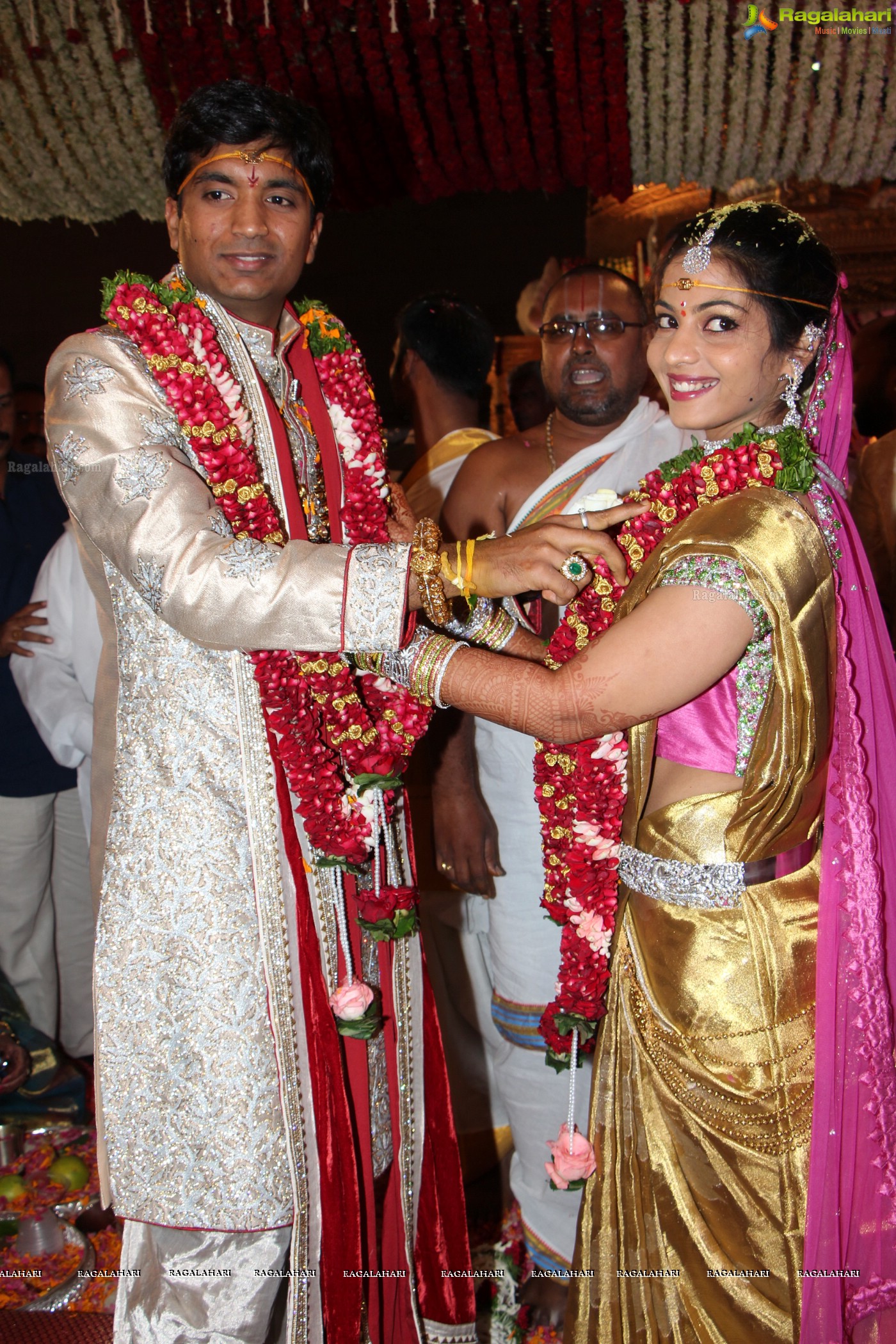 Pruthviraj Reddy-Madhuri Reddy Grand Wedding Ceremony