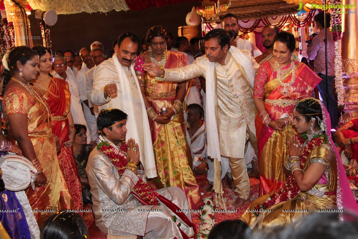 Pruthviraj Reddy-Madhuri Reddy Grand Wedding Ceremony