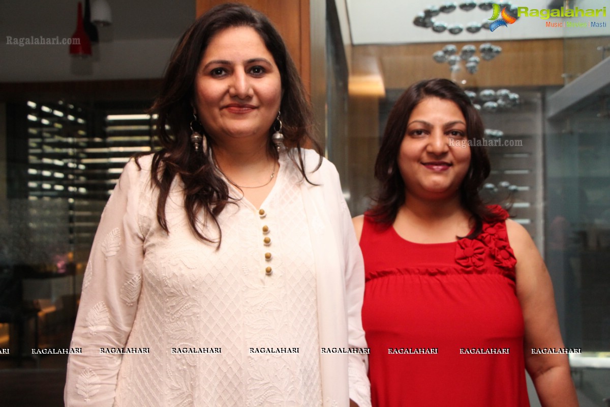 Sona Chatwani's Birthday Bash 2014