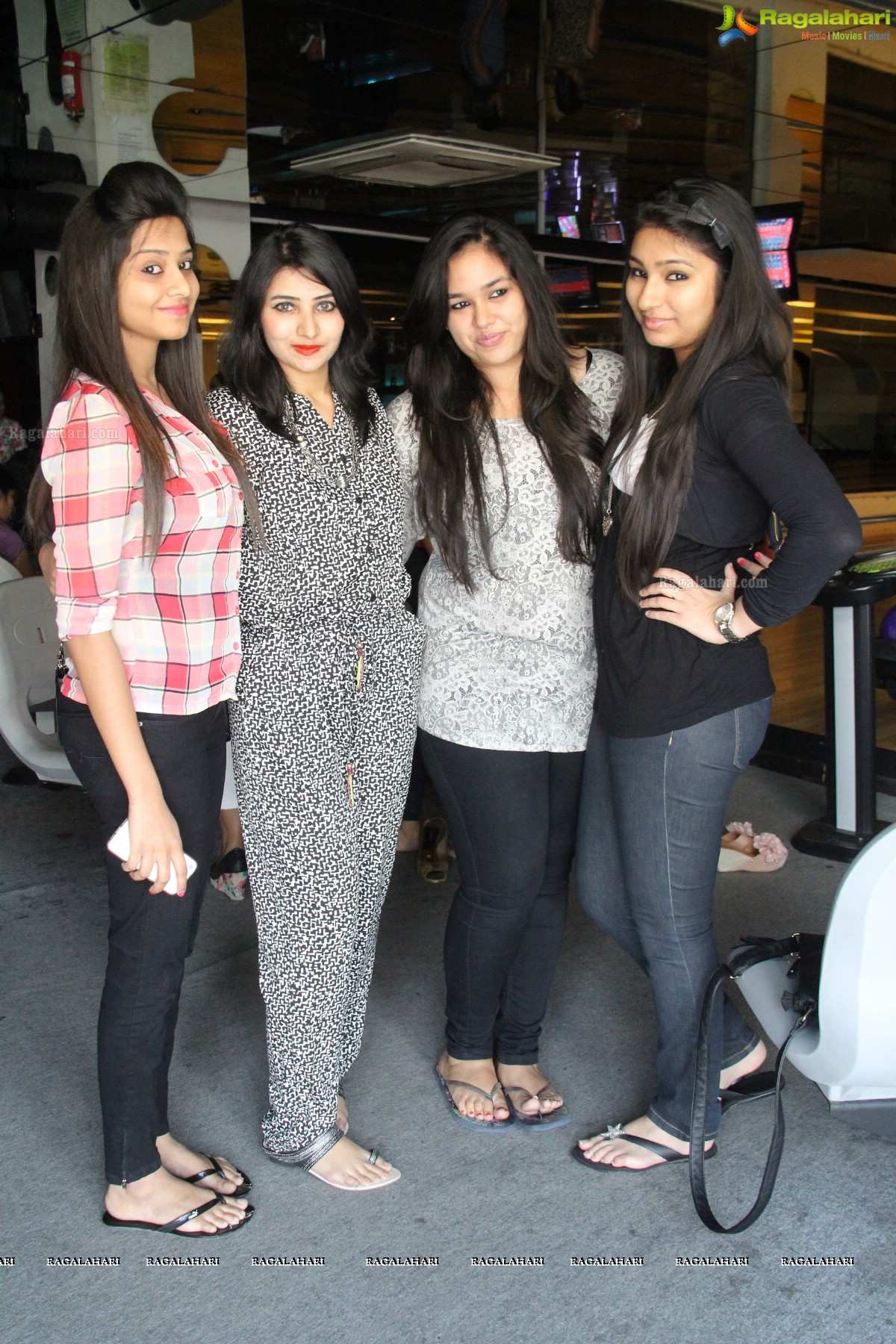 Stylish Divas Meet at SVM Bowling, Hyderabad