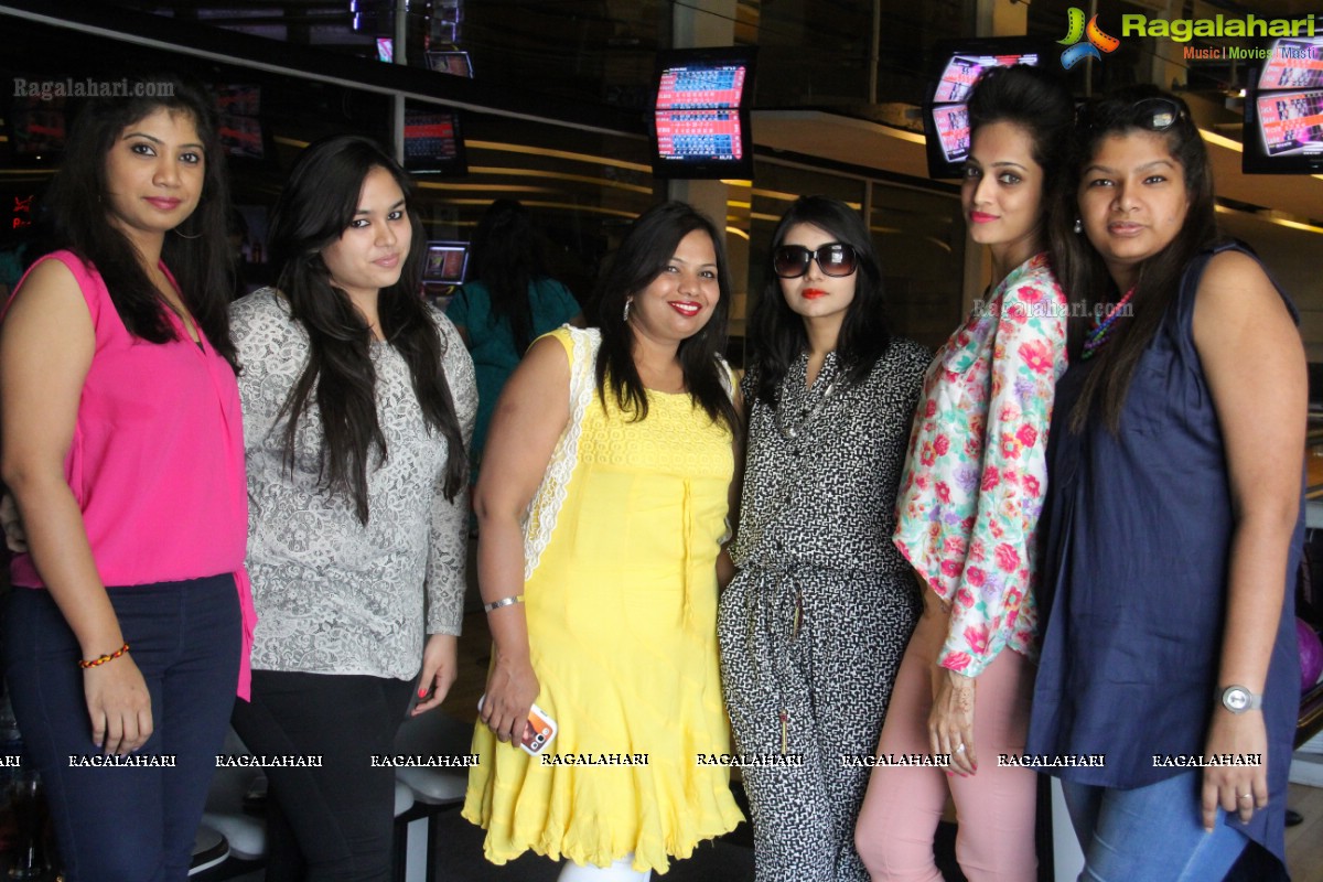 Stylish Divas Meet at SVM Bowling, Hyderabad