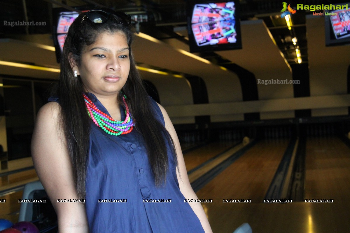 Stylish Divas Meet at SVM Bowling, Hyderabad